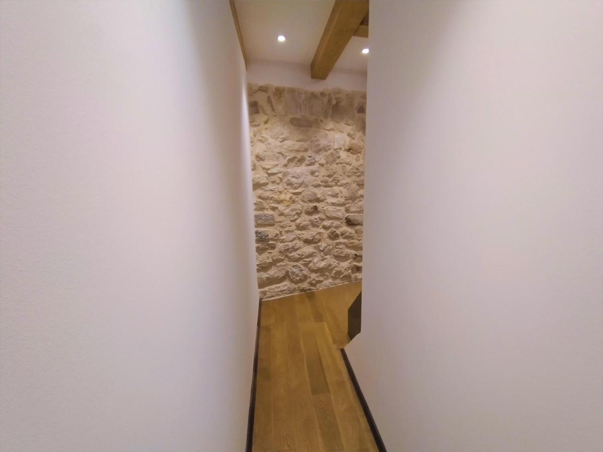 Luxury Apartment - Old Soul With A New Heart Црес Екстер'єр фото