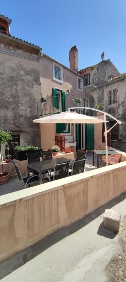 Luxury Apartment - Old Soul With A New Heart Црес Екстер'єр фото